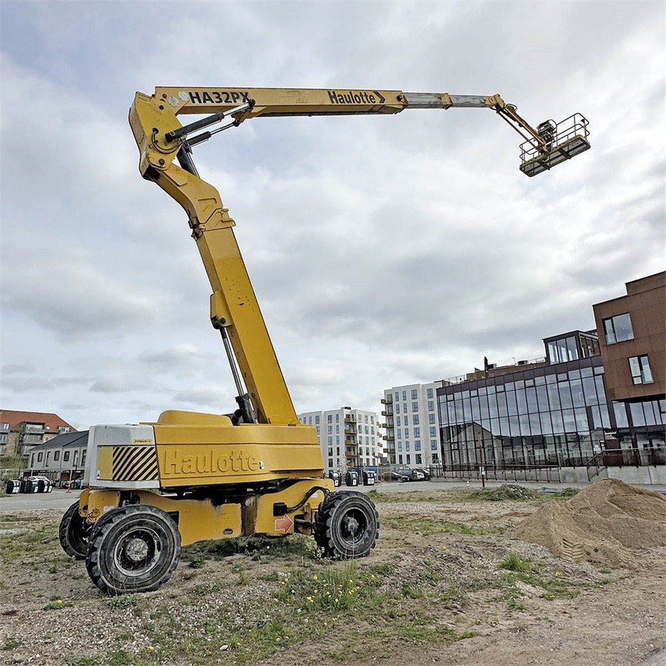Haulotte HA32PX - Gelenkarmbühne: das Bild 1 Haulotte HA32PX - Gelenkarmbühne: das Bild 1