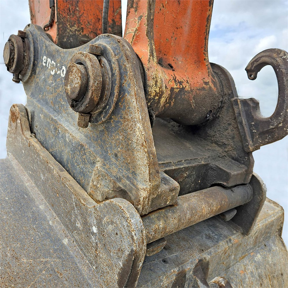 Kettenbagger Hitachi ZX210 LC-5B: das Bild 32