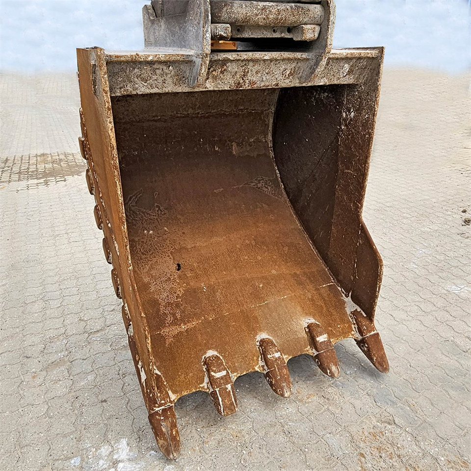 Kettenbagger Hitachi ZX210 LC-5B: das Bild 33