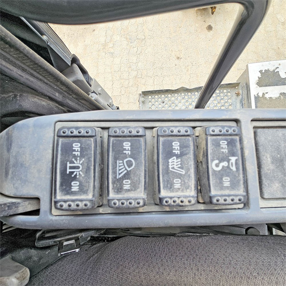 Kettenbagger Hitachi ZX210 LC-5B: das Bild 11