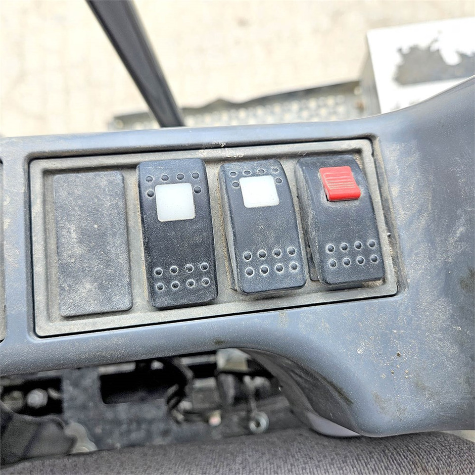 Kettenbagger Hitachi ZX210 LC-5B: das Bild 12