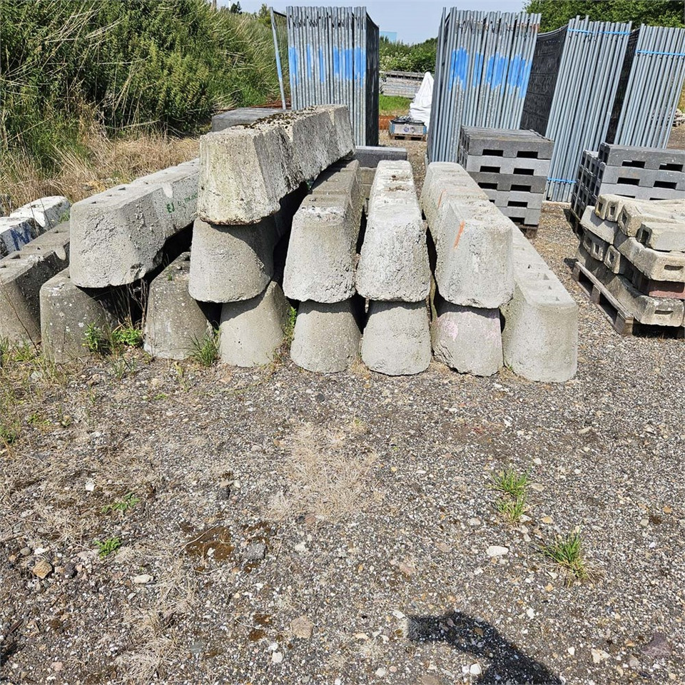 Hoffmann Betonklodser - Werkzeug/ Gerät: das Bild 2 Hoffmann Betonklodser - Werkzeug/ Gerät: das Bild 2