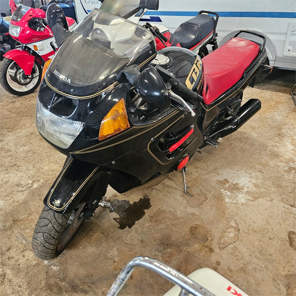 Honda CBR1000F - Motorrad: das Bild 3 Honda CBR1000F - Motorrad: das Bild 3