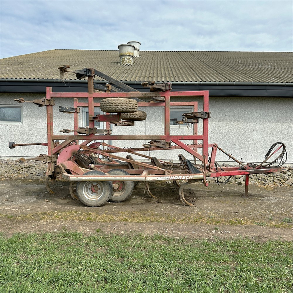 Horsch Terrano 6 FG - Grubber: das Bild 2 Horsch Terrano 6 FG - Grubber: das Bild 2