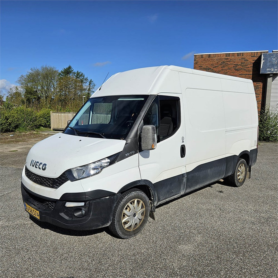 Iveco Daily 35s17 3,0D - Kastenwagen: das Bild 1 Iveco Daily 35s17 3,0D - Kastenwagen: das Bild 1