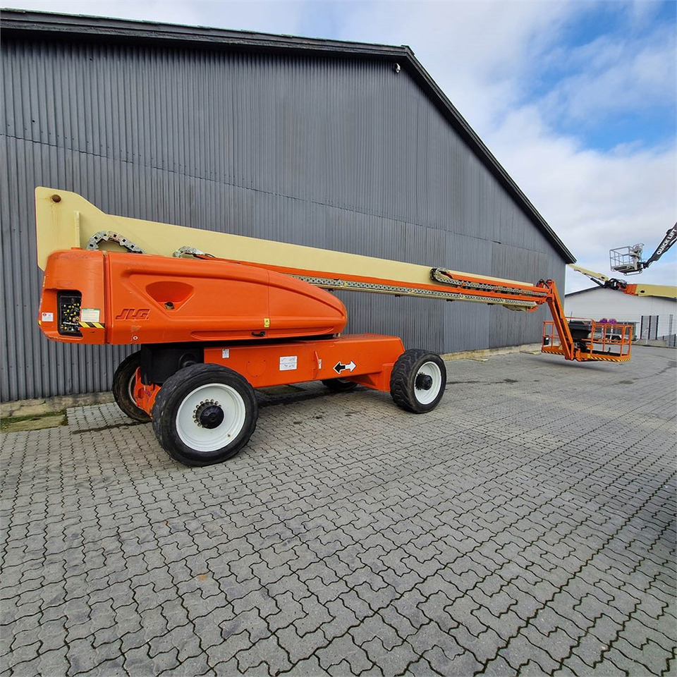 JLG 1350SJP - Teleskopbühne: das Bild 2 JLG 1350SJP - Teleskopbühne: das Bild 2