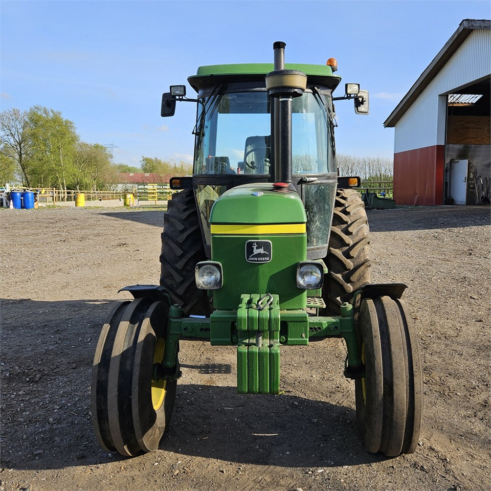 John Deere 2040 - Traktor: das Bild 2 John Deere 2040 - Traktor: das Bild 2
