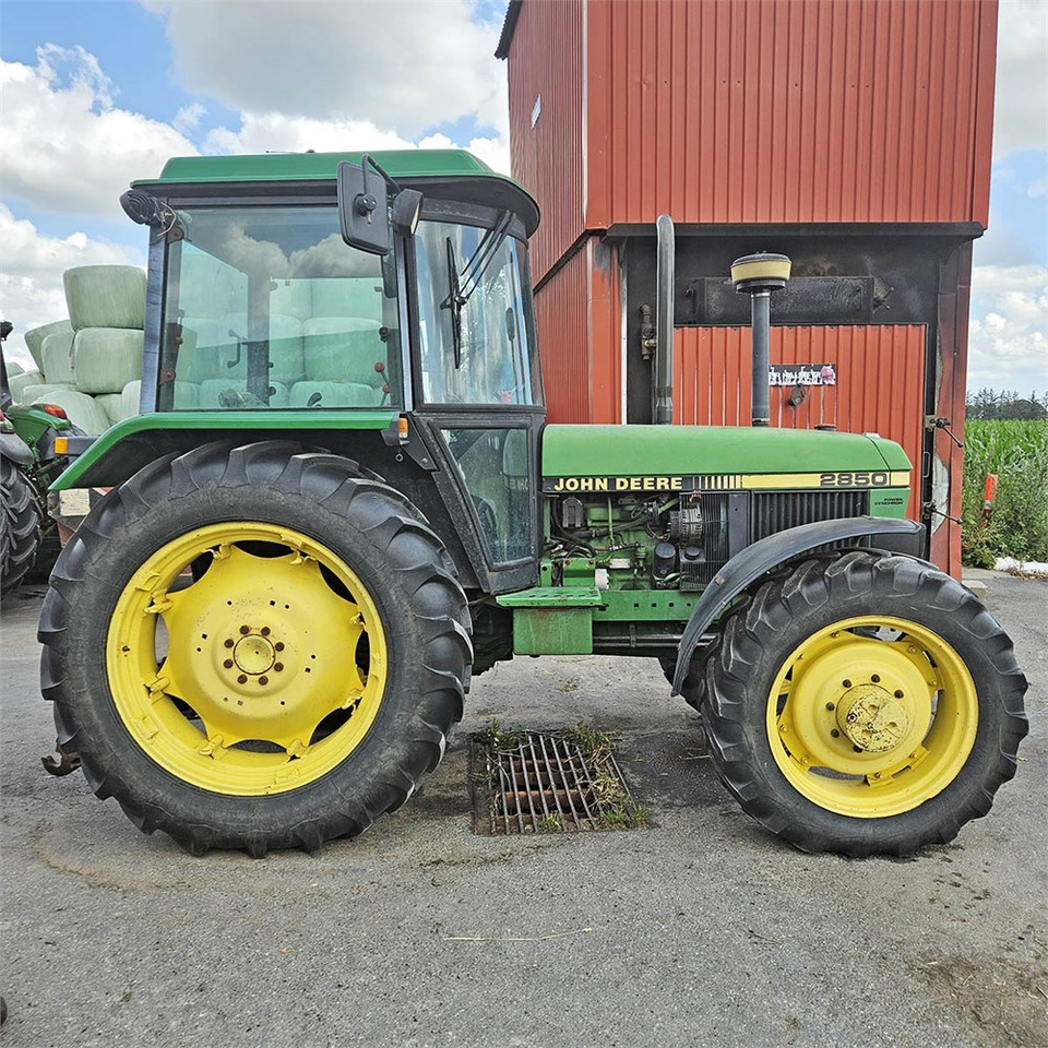 John Deere 2850 MFWD - Traktor: das Bild 2 John Deere 2850 MFWD - Traktor: das Bild 2