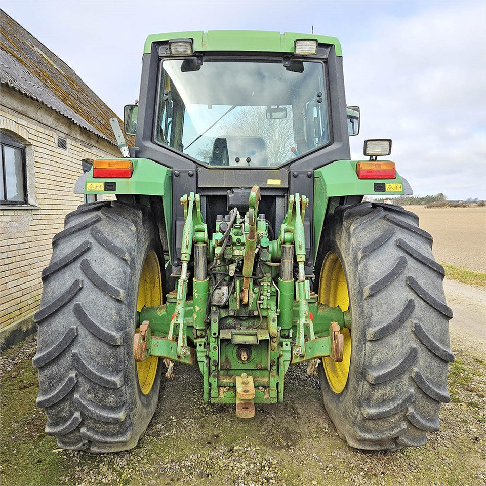 John Deere 6900 - Traktor: das Bild 5 John Deere 6900 - Traktor: das Bild 5