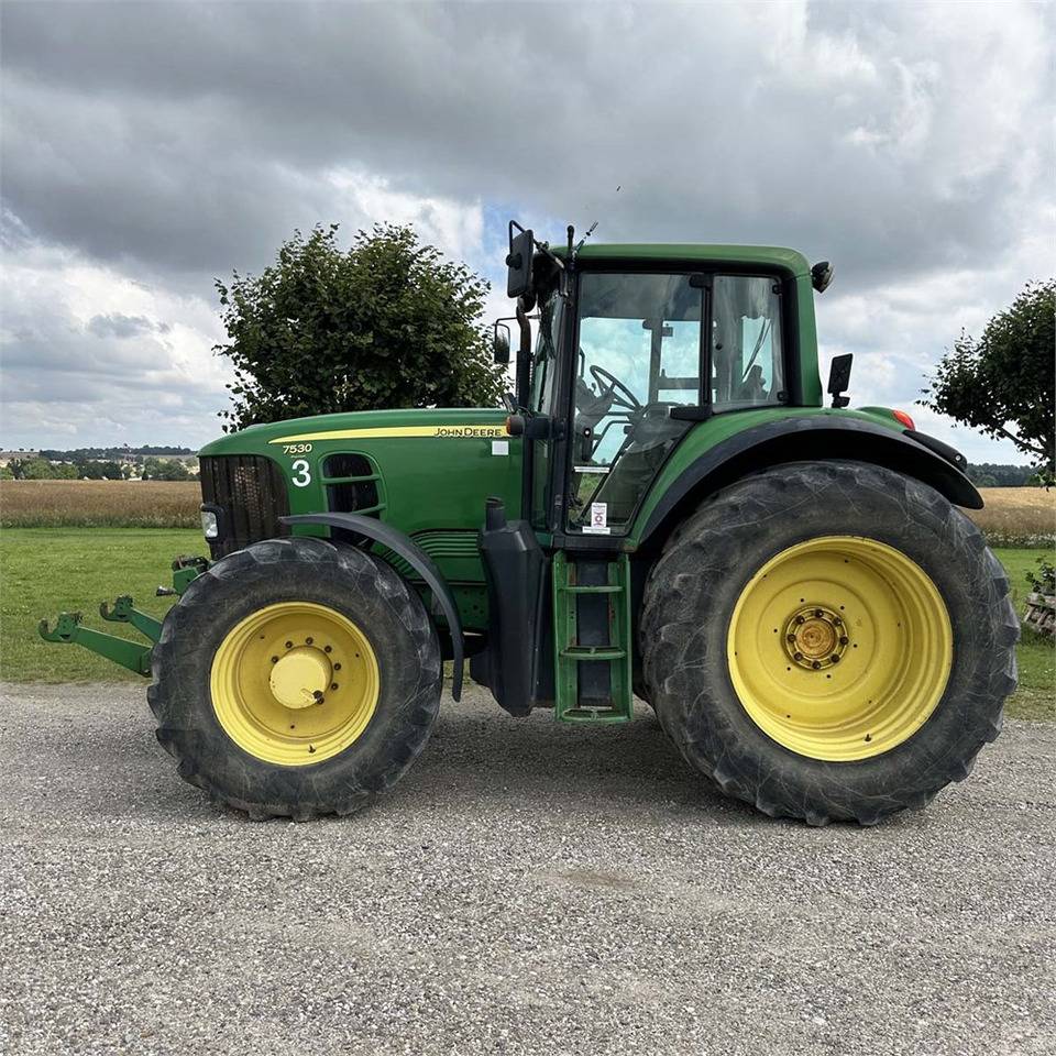 John Deere 7530 - Traktor: das Bild 5 John Deere 7530 - Traktor: das Bild 5