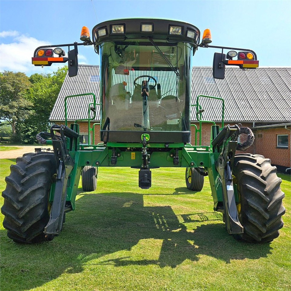 John Deere W150 - Erntemaschine: das Bild 4 John Deere W150 - Erntemaschine: das Bild 4