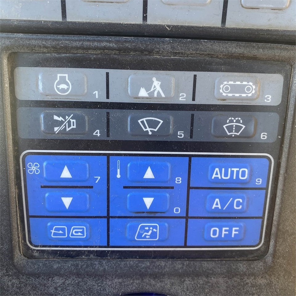 Kettenbagger Komatsu PC210 LC-8K: das Bild 22 Kettenbagger Komatsu PC210 LC-8K: das Bild 22