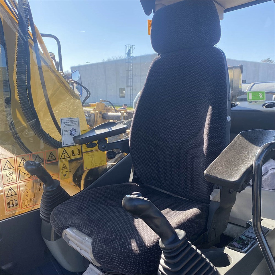 Kettenbagger Komatsu PC210 LC-8K: das Bild 14 Kettenbagger Komatsu PC210 LC-8K: das Bild 14