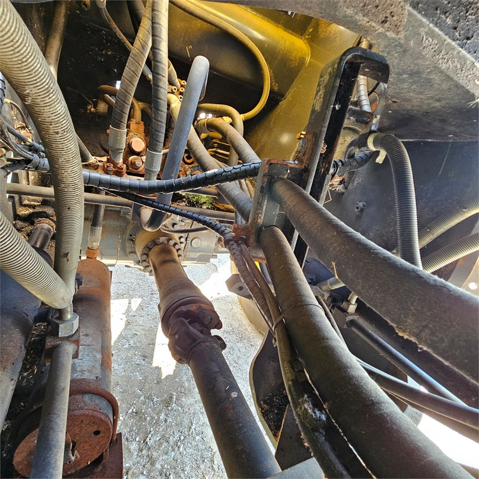 Radlader Komatsu WA320-5H: das Bild 42