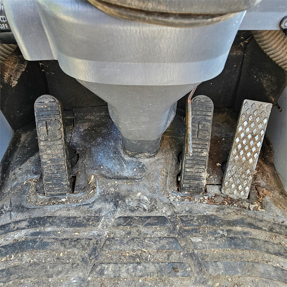 Radlader Komatsu WA320-5H: das Bild 29