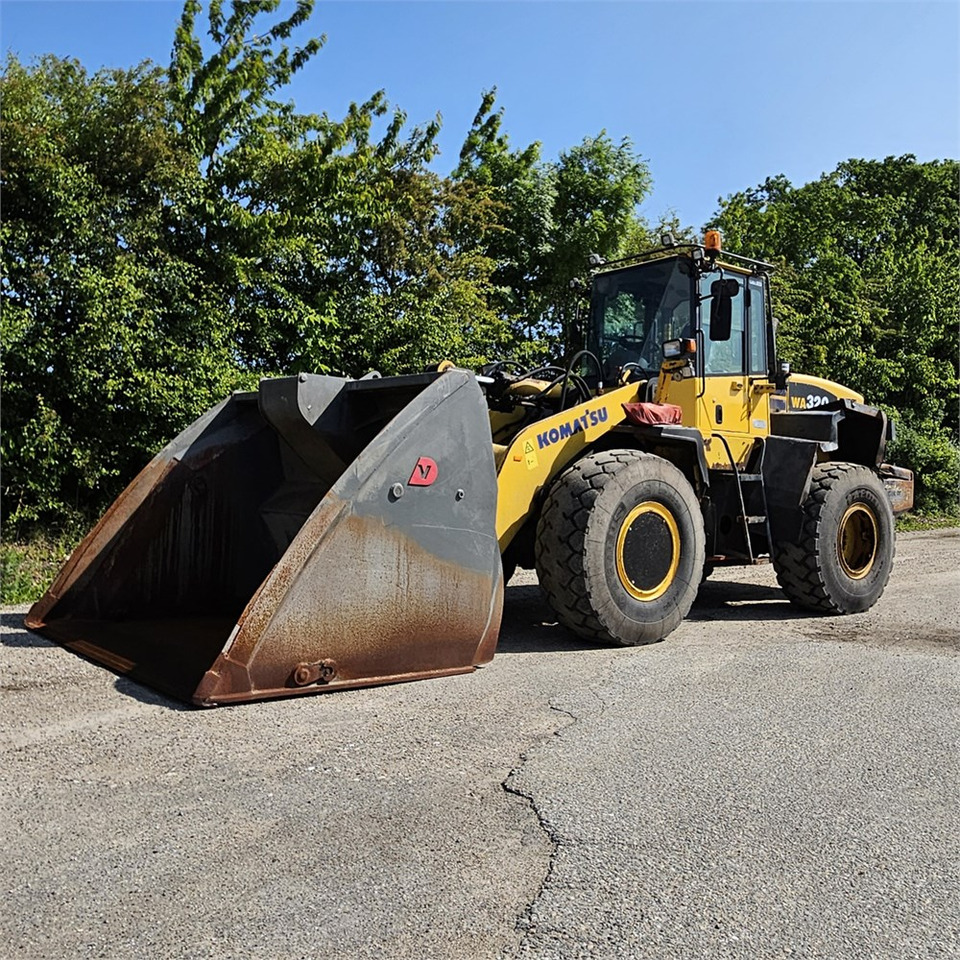 Radlader Komatsu WA320-5H: das Bild 8