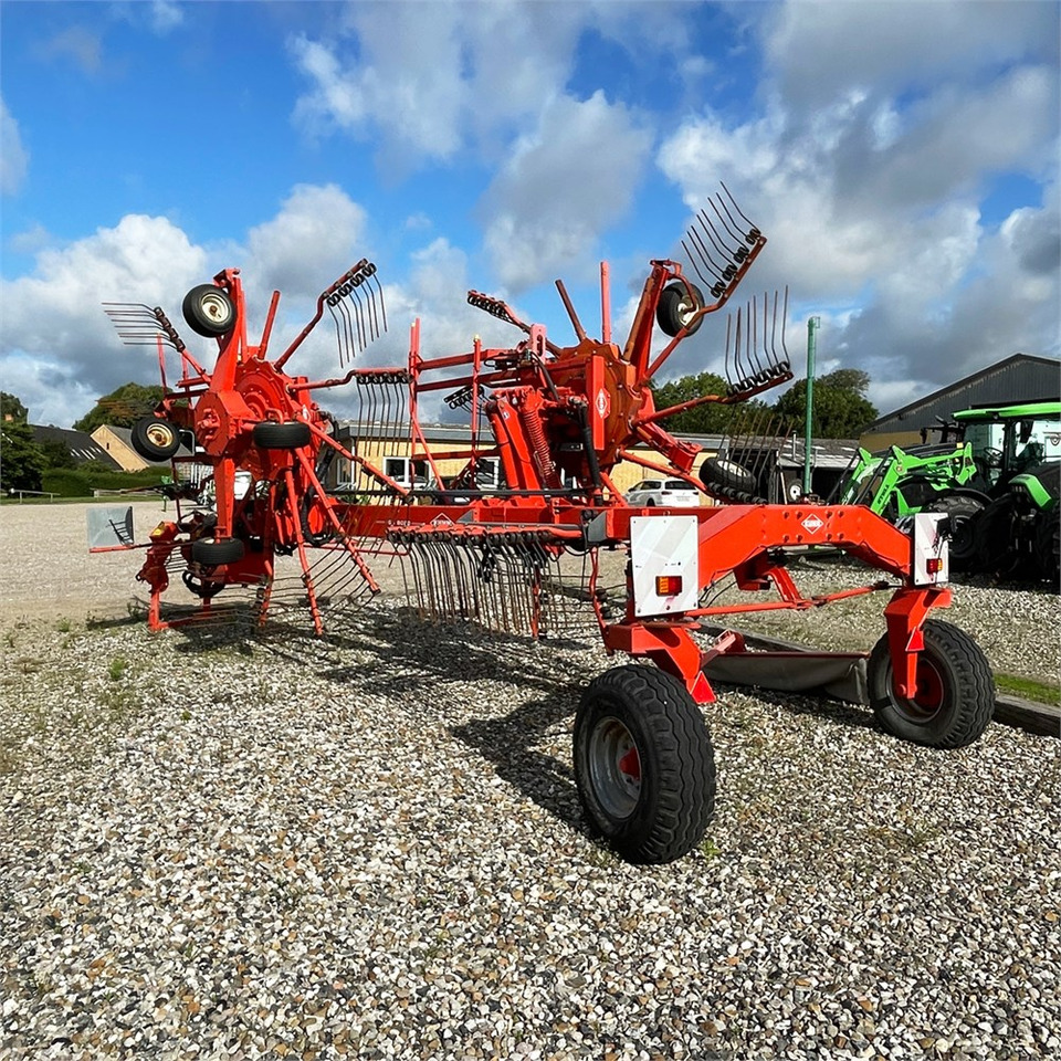 Kuhn GA8020 - Grünlandtechnik: das Bild 3 Kuhn GA8020 - Grünlandtechnik: das Bild 3
