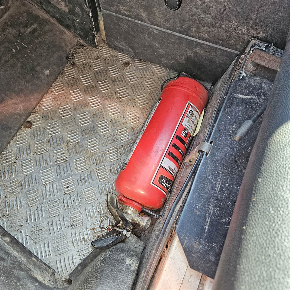 SUV/ Geländewagen Land Rover Defender 90: das Bild 17