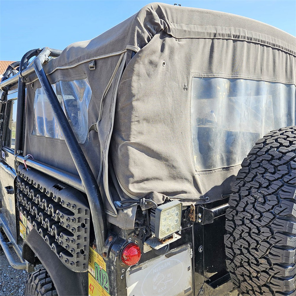SUV/ Geländewagen Land Rover Defender 90: das Bild 31