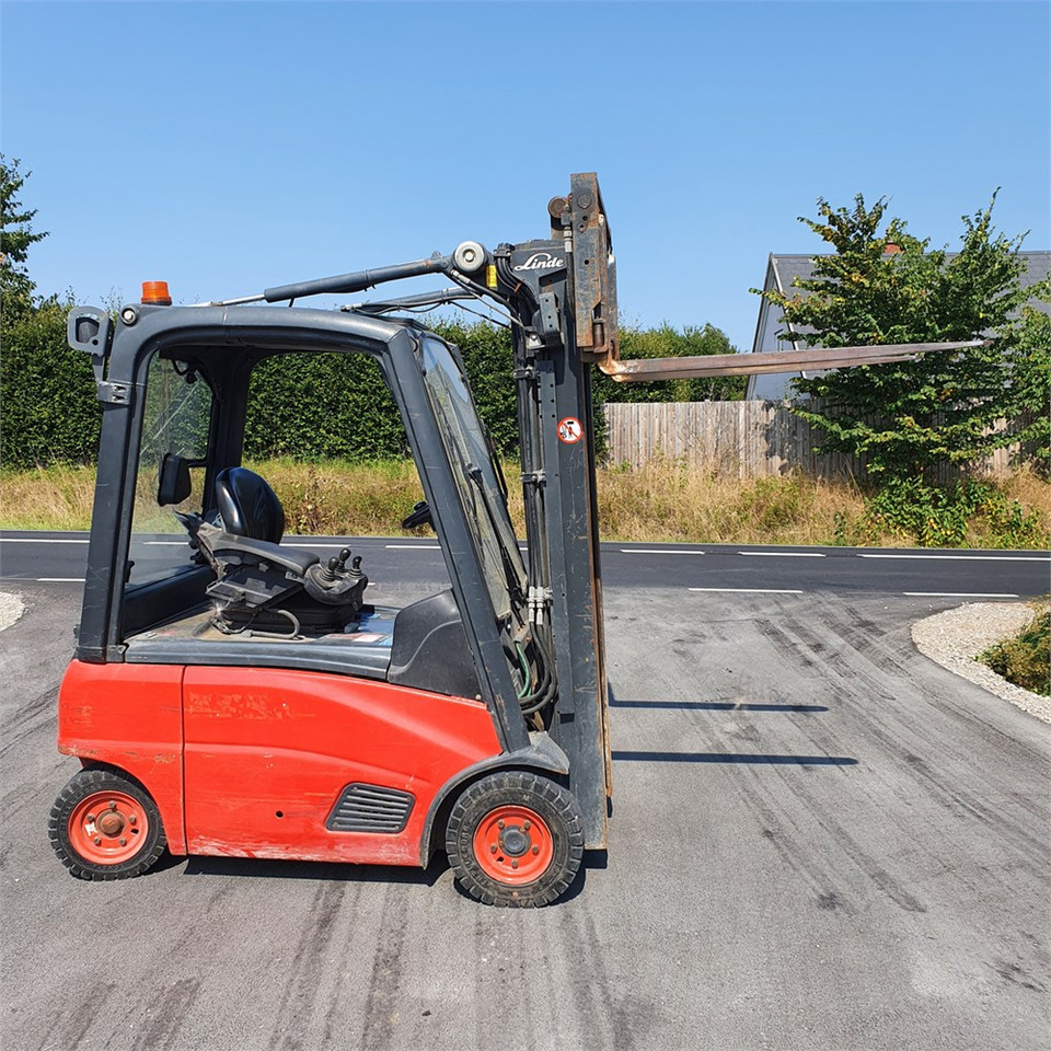 Linde H16 P-01 - Gabelstapler: das Bild 4 Linde H16 P-01 - Gabelstapler: das Bild 4