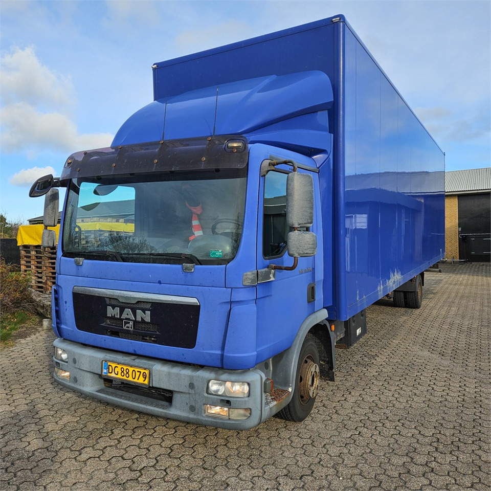 MAN TGL 12.250 - Koffer LKW: das Bild 4 MAN TGL 12.250 - Koffer LKW: das Bild 4