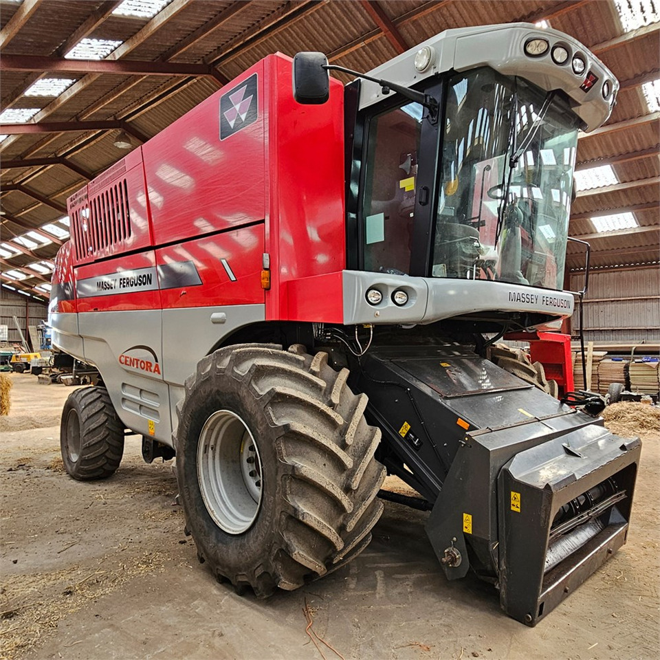 Massey Ferguson Centora 7282 - Erntemaschine: das Bild 5 Massey Ferguson Centora 7282 - Erntemaschine: das Bild 5