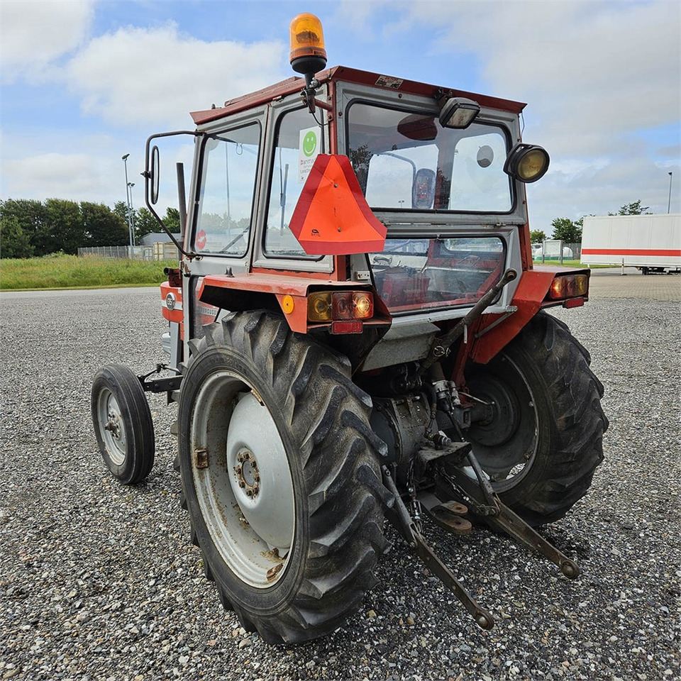 Massey Ferguson MF135 - Traktor: das Bild 5 Massey Ferguson MF135 - Traktor: das Bild 5