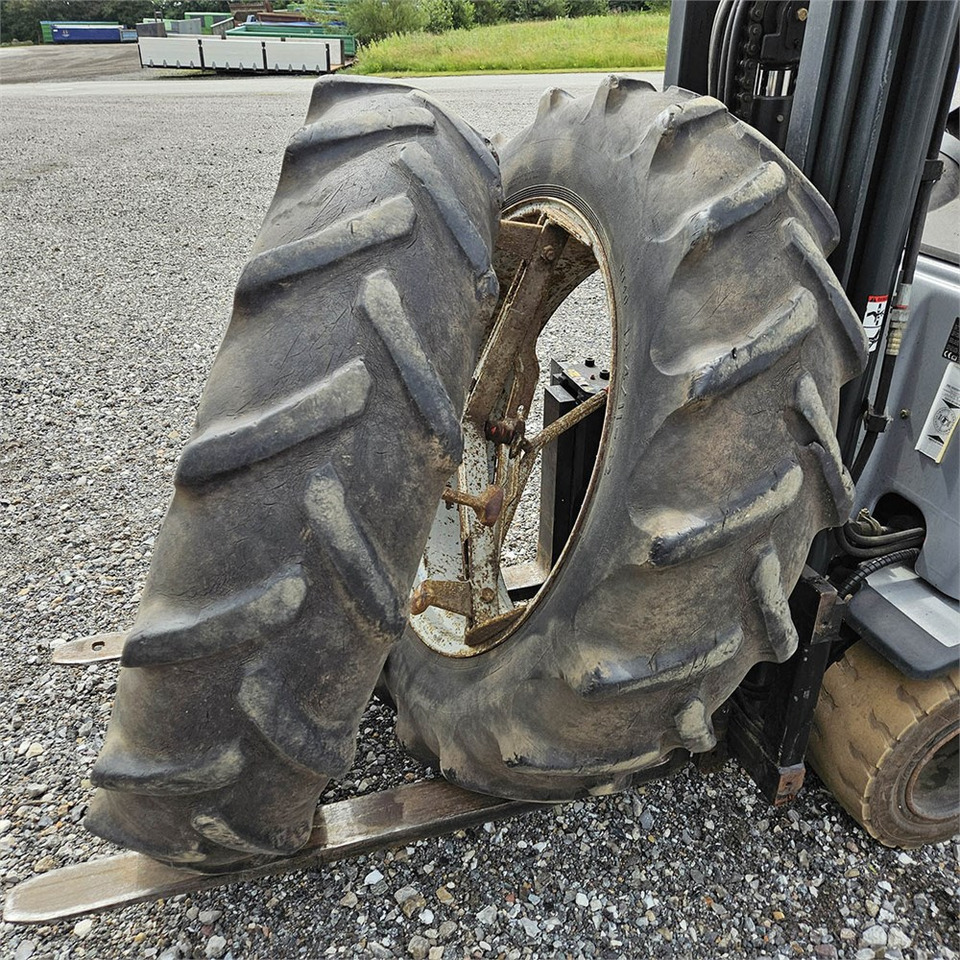 Traktor Massey Ferguson MF135: das Bild 48