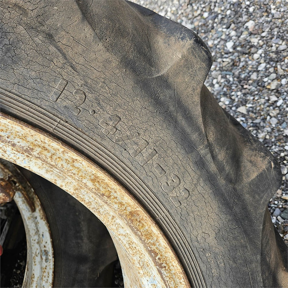 Traktor Massey Ferguson MF135: das Bild 49