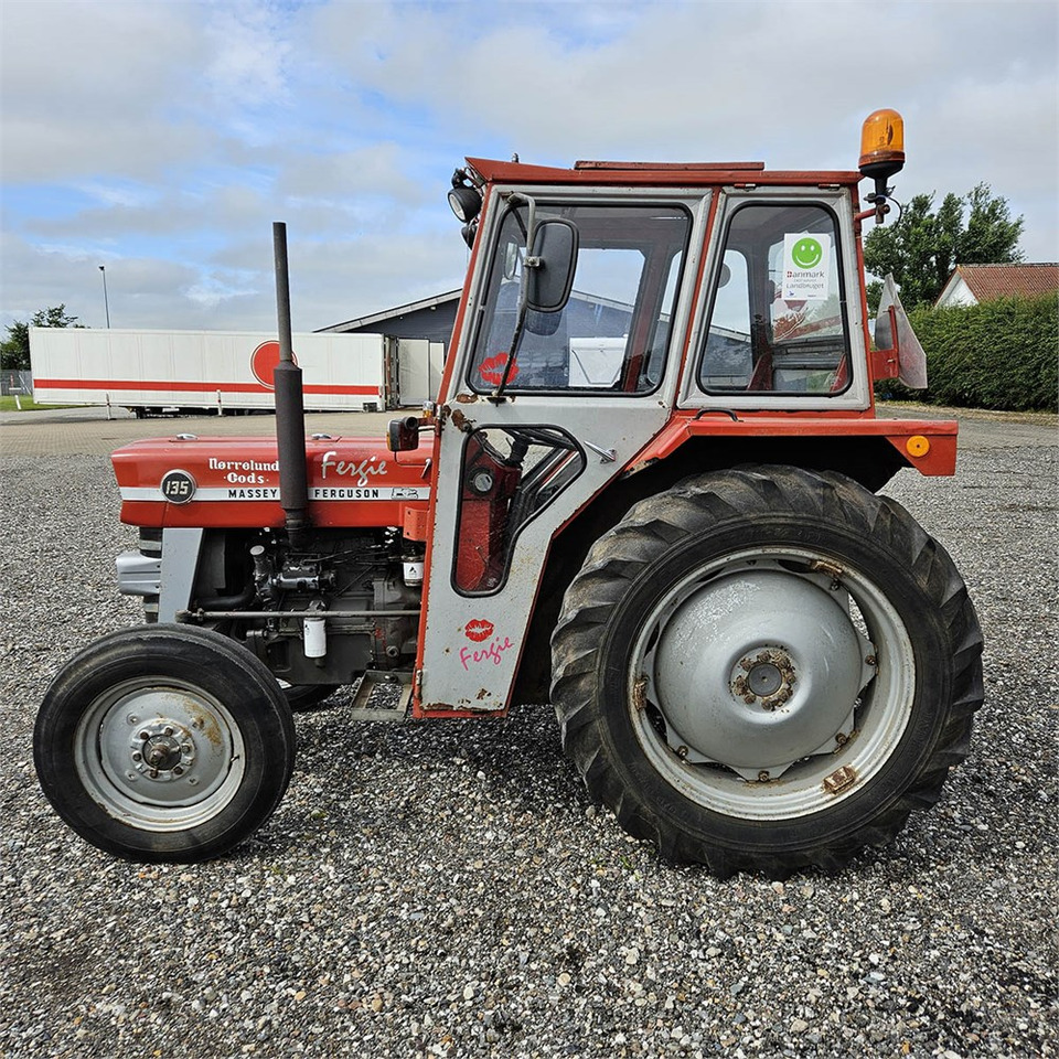 Traktor Massey Ferguson MF135: das Bild 6