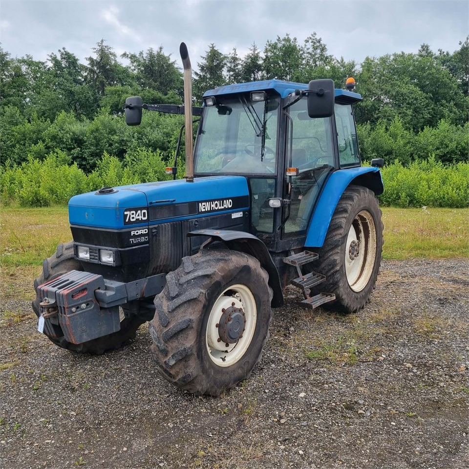 New Holland 7840 - Traktor: das Bild 1 New Holland 7840 - Traktor: das Bild 1