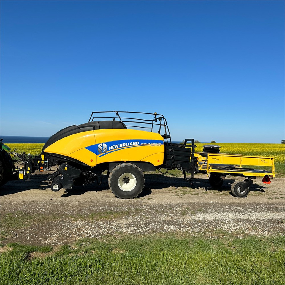 New Holland Bigbaler 1290 Plus - Grünlandtechnik: das Bild 2 New Holland Bigbaler 1290 Plus - Grünlandtechnik: das Bild 2