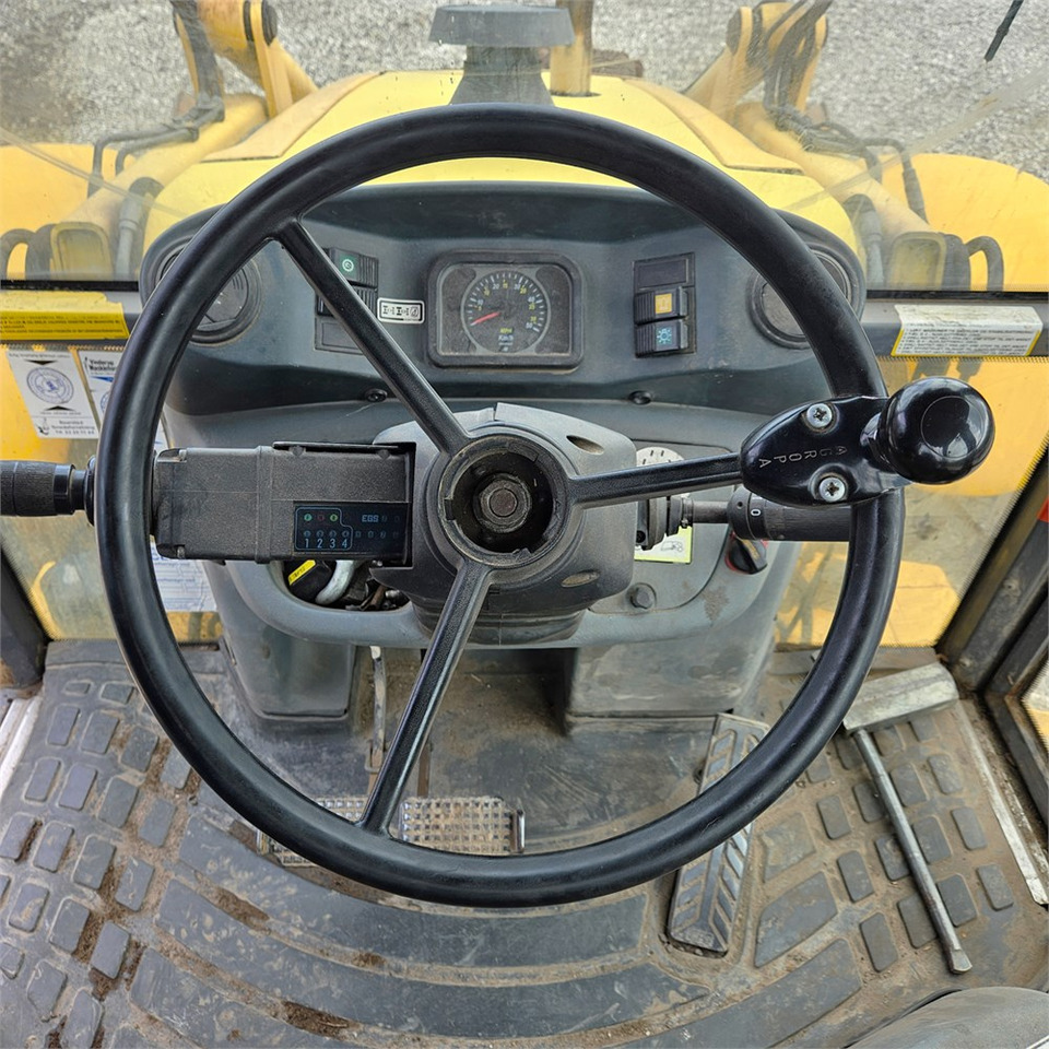 Baggerlader New Holland LB115-4PS: das Bild 18