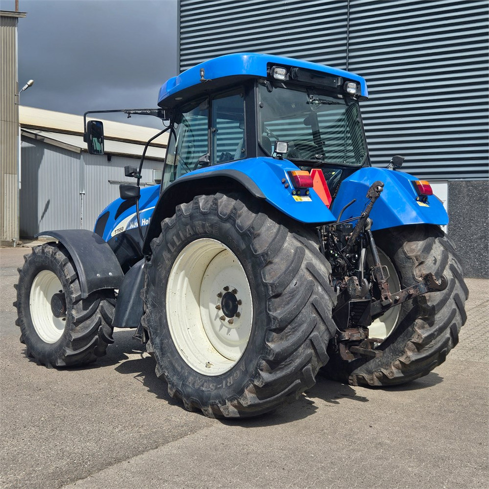 New Holland T7550 - Traktor: das Bild 3 New Holland T7550 - Traktor: das Bild 3