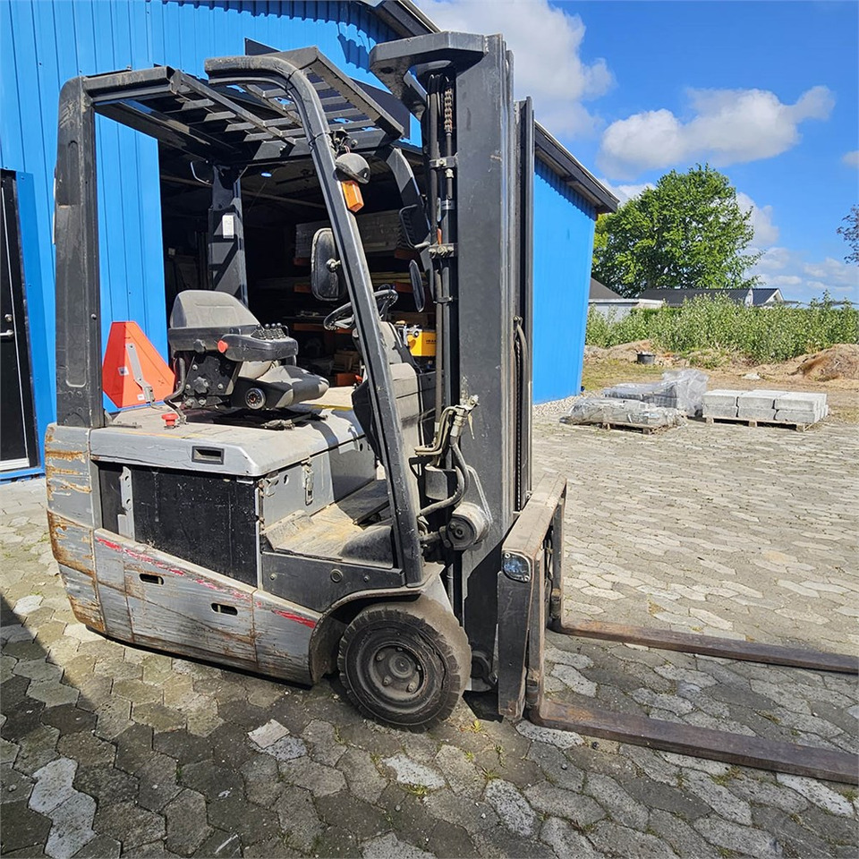 Nissan 1N1L150 - Gabelstapler: das Bild 4 Nissan 1N1L150 - Gabelstapler: das Bild 4