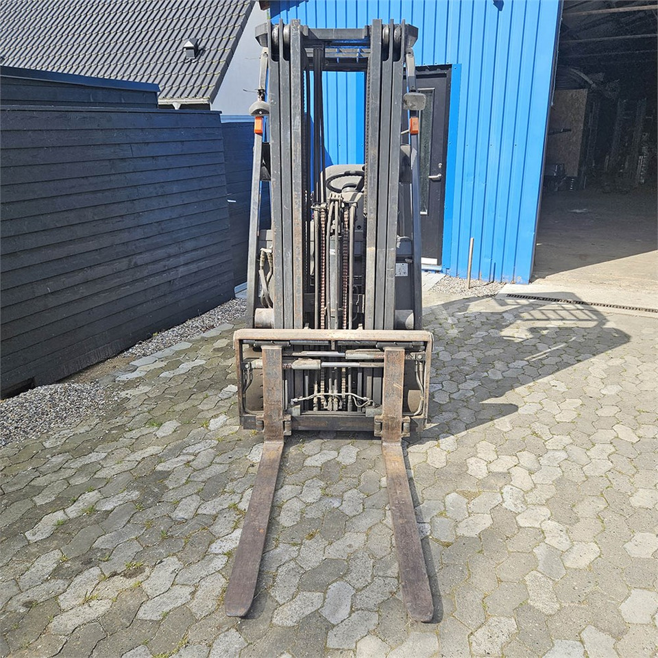 Nissan 1N1L150 - Gabelstapler: das Bild 2 Nissan 1N1L150 - Gabelstapler: das Bild 2