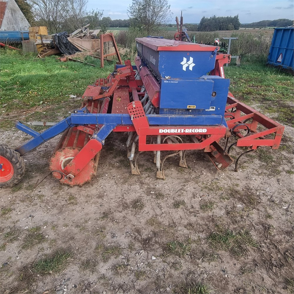 Nordsten Kulti-seeder - Sätechnik: das Bild 2 Nordsten Kulti-seeder - Sätechnik: das Bild 2