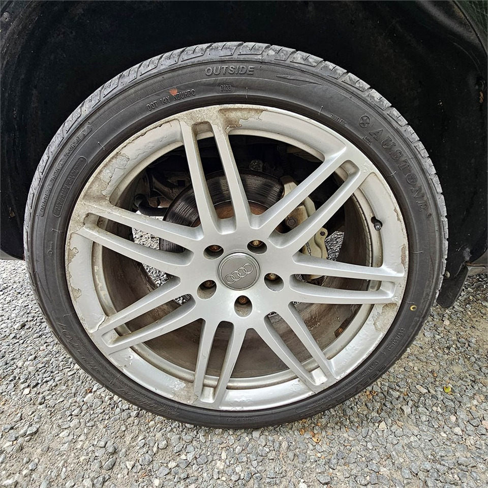SUV/ Geländewagen Porsche Cayenne S: das Bild 33