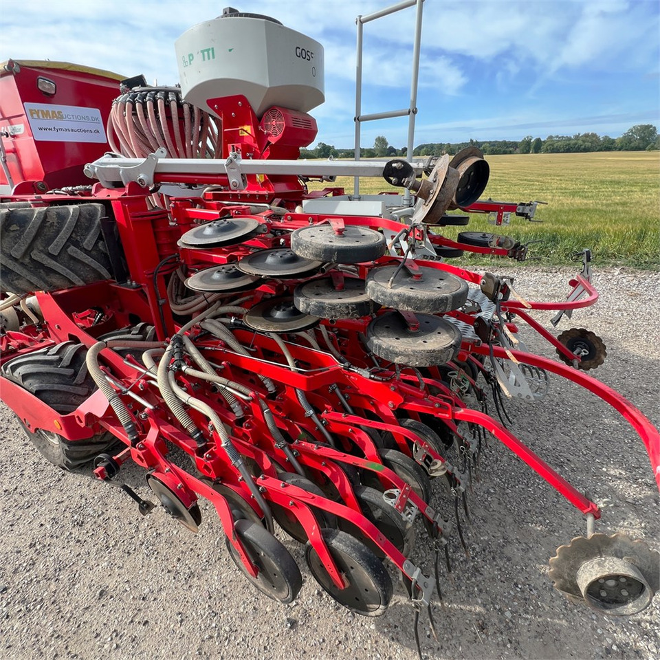 Sätechnik Pöttinger Terrasem C4 Fertilizer: das Bild 15