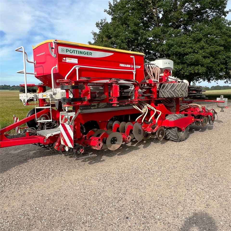 Sätechnik Pöttinger Terrasem C4 Fertilizer: das Bild 10