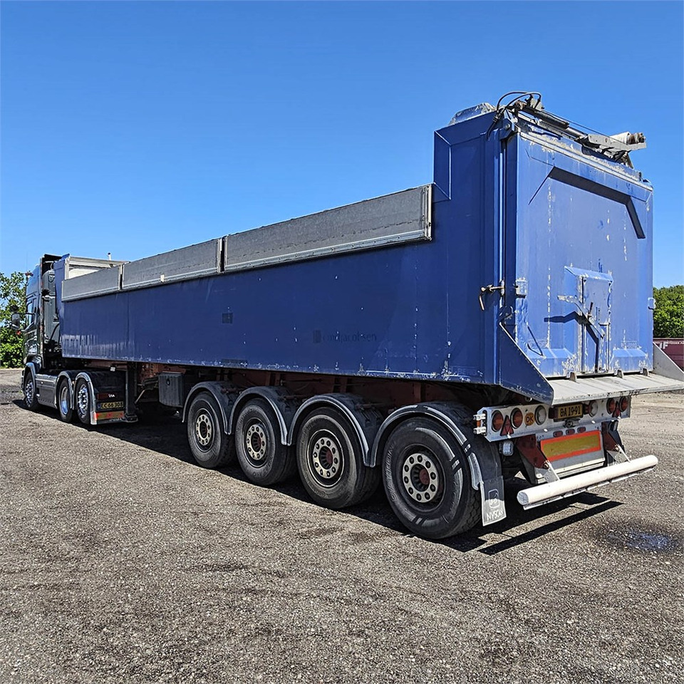 Scania V8 PGR 730 - Sattelzugmaschine: das Bild 4 Scania V8 PGR 730 - Sattelzugmaschine: das Bild 4