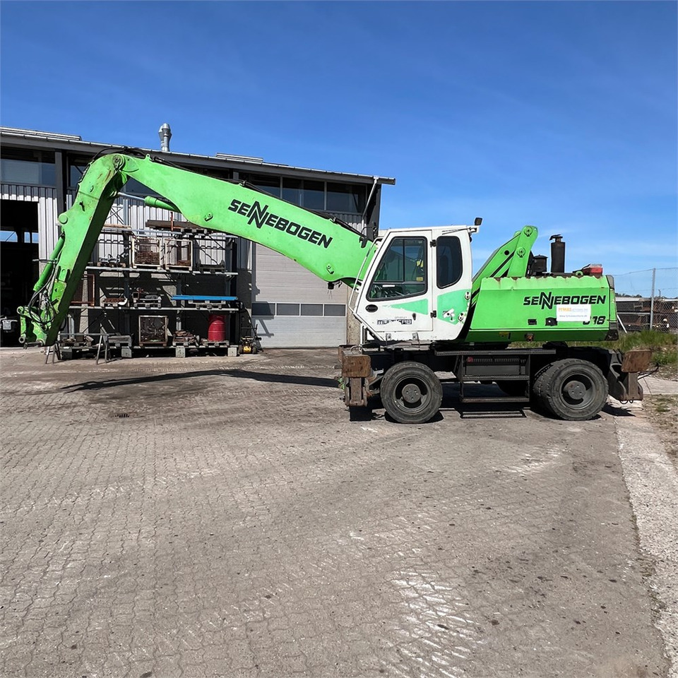 Sennebogen 818 M - Umschlagbagger: das Bild 3 Sennebogen 818 M - Umschlagbagger: das Bild 3