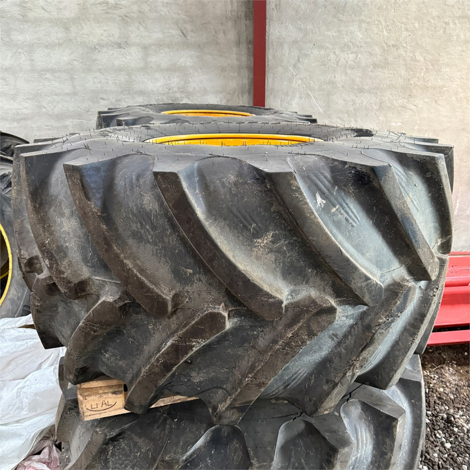 Volvo L 70 / L 90 Hjul - Felgen und Reifen für Baumaschine: das Bild 4 Volvo L 70 / L 90 Hjul - Felgen und Reifen für Baumaschine: das Bild 4