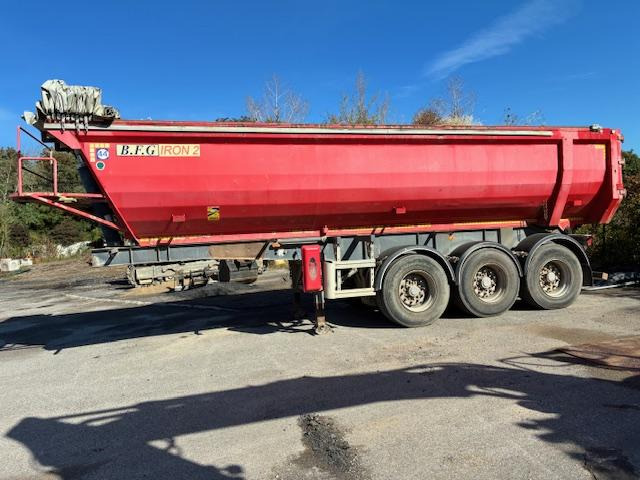 BFG 3 ESSIEUX - Kipper Auflieger: das Bild 1 BFG 3 ESSIEUX - Kipper Auflieger: das Bild 1