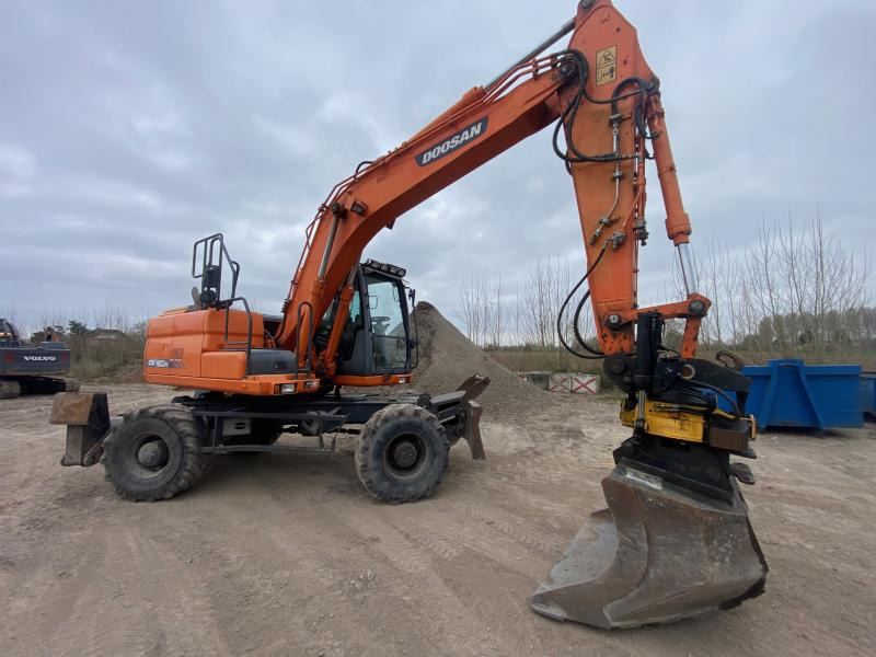 Doosan DX 160W-3 - Mobilbagger: das Bild 3 Doosan DX 160W-3 - Mobilbagger: das Bild 3