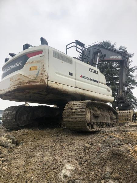 Hidromek HMK 230LC-4 - Kettenbagger: das Bild 3 Hidromek HMK 230LC-4 - Kettenbagger: das Bild 3