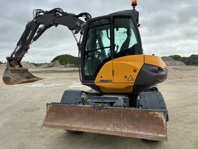 Mecalac 9 MWR - Mobilbagger: das Bild 3 Mecalac 9 MWR - Mobilbagger: das Bild 3