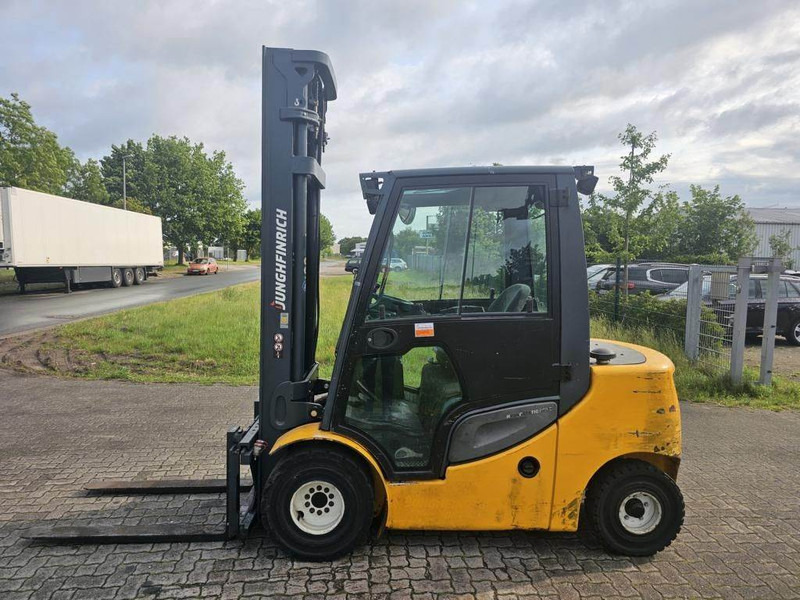 Jungheinrich DFG430S 650DZ - Dieselstapler: das Bild 1 Jungheinrich DFG430S 650DZ - Dieselstapler: das Bild 1