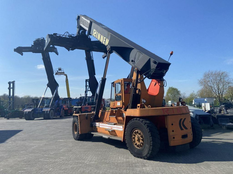 Reach stacker Kalmar DC4160RS4: das Bild 5 Reach stacker Kalmar DC4160RS4: das Bild 5