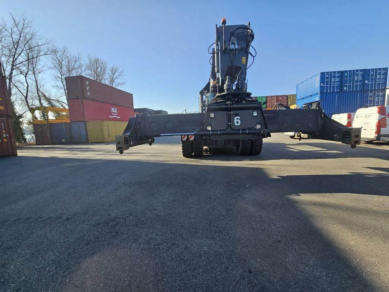 Kalmar DRG420-60S5 - Reach stacker: das Bild 5 Kalmar DRG420-60S5 - Reach stacker: das Bild 5